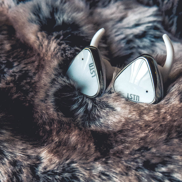 Beacon 2.0 True Wireless Earbuds in White The Beacon is IPX4 compliant and resistant to splashing water and small particles.