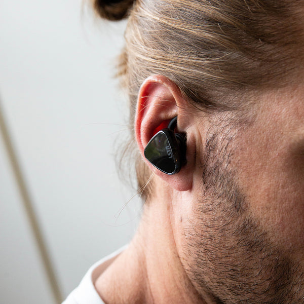 Beacon 2.0 True Wireless Earbuds in Black Ergonomically designed and weighing less than an ounce, the Beacon also comes with multiple ear tip and wing sizes, giving you 12 different combination options to help you find the perfect fit.