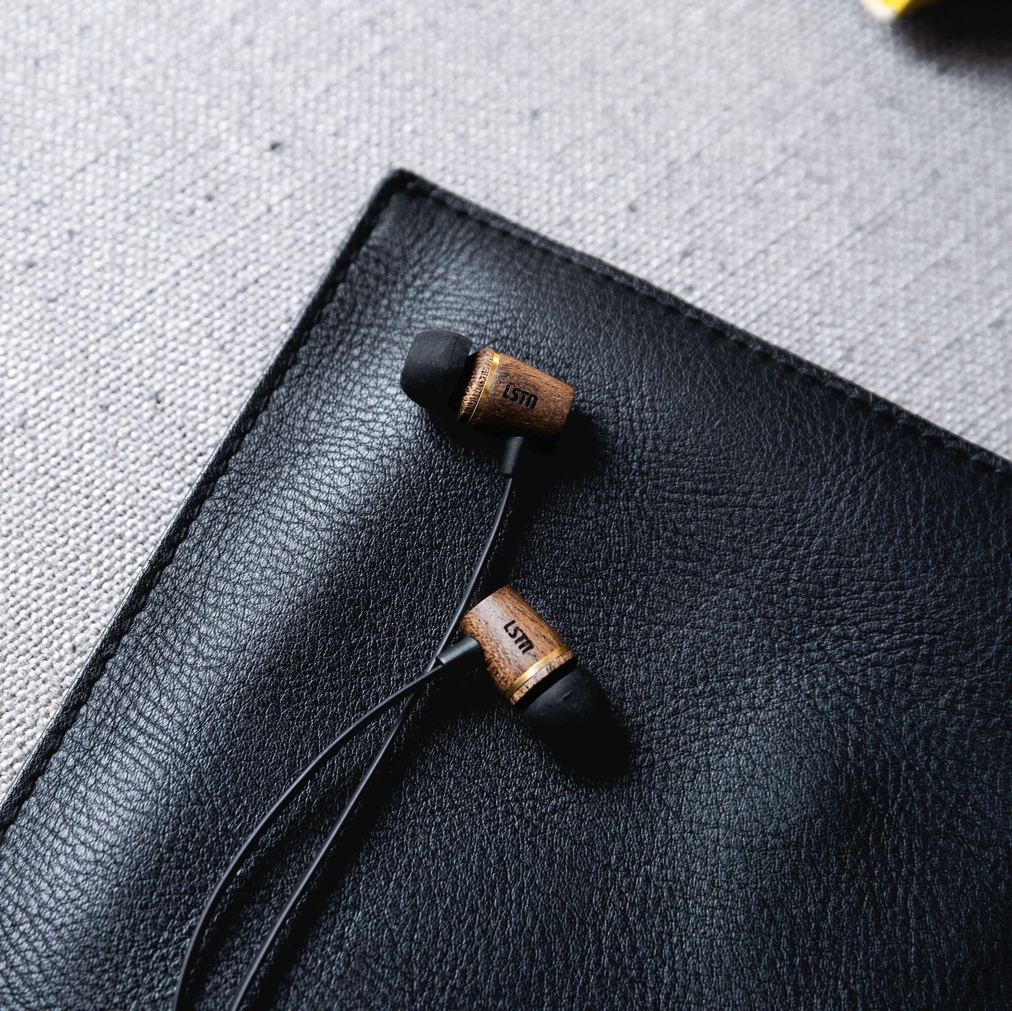 9mm custom tuned drivers means your music will always sound exactly as it was meant to.